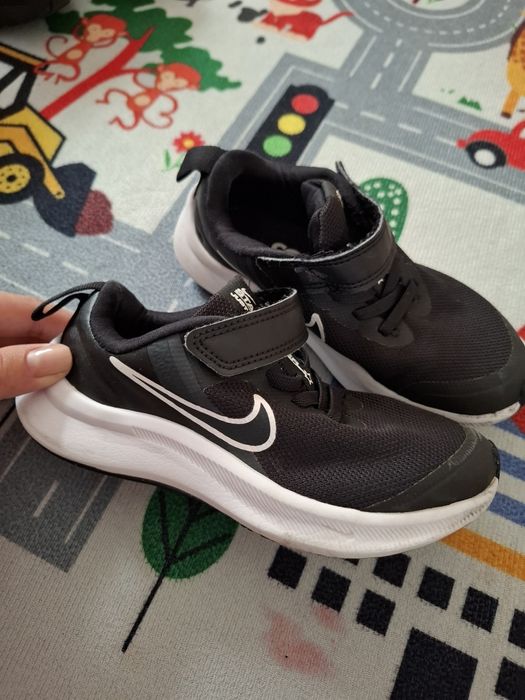Оригинални маратонки nike