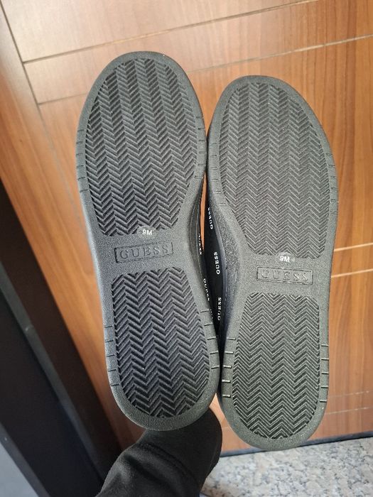 Guess обувки нови