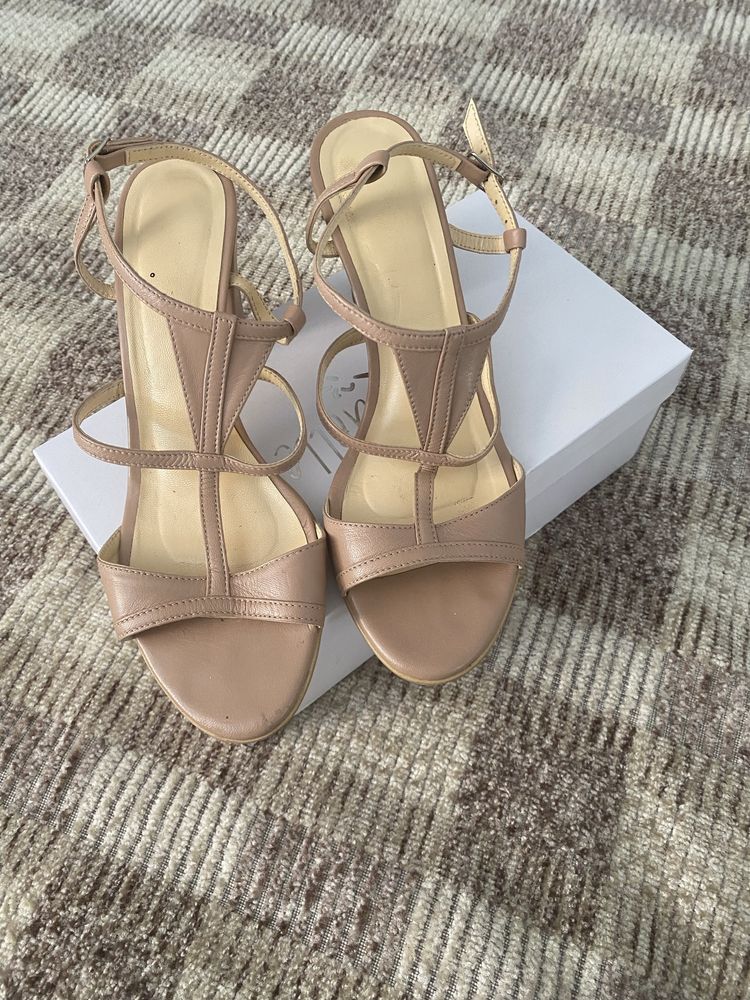 Tenesi H&m noi papuci platforme