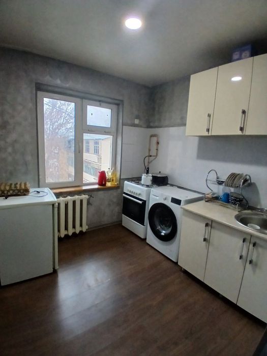 Qora qamich muzikalniy dom sotiladi