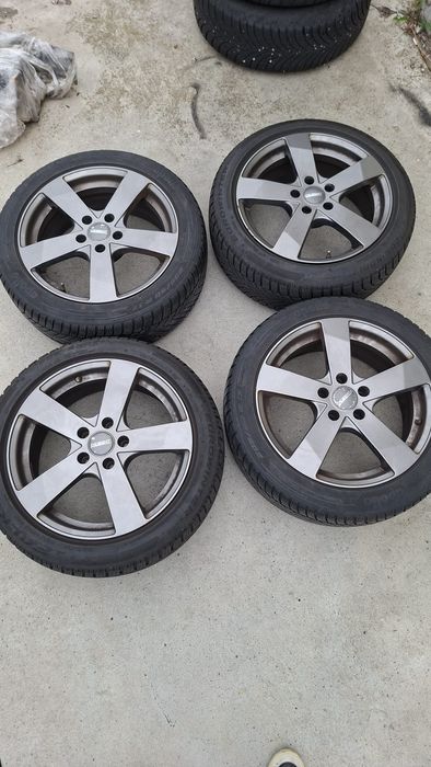 jante/roti de aluminiu Gama VW 205/50/17 cauciucuri de  iarna dot 2024
