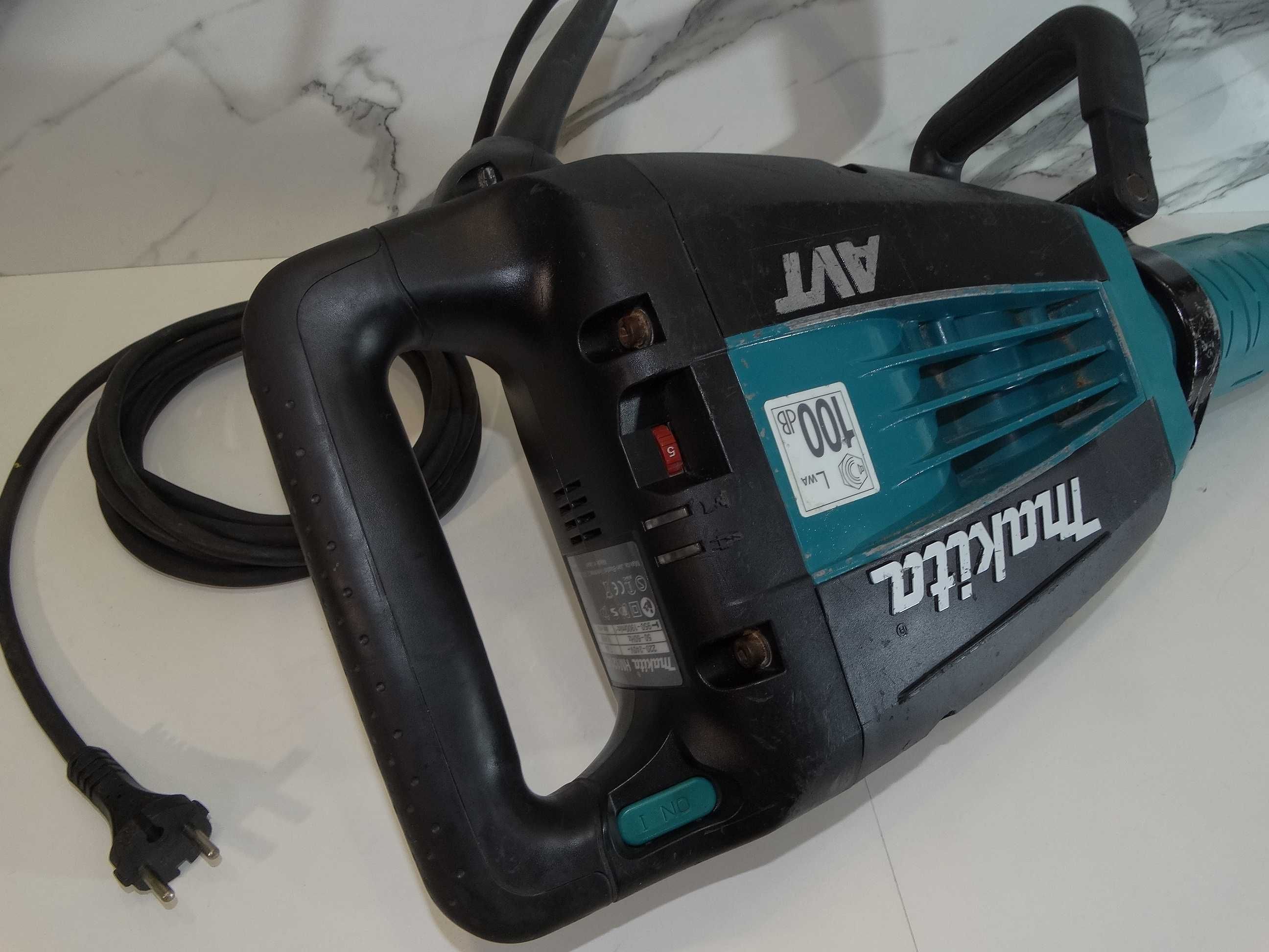 Makita HM 1214 - Къртач 19.9 J / 1510 W
