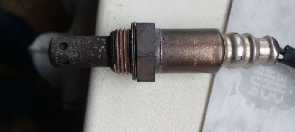 Датчик кислородный  тойота камри