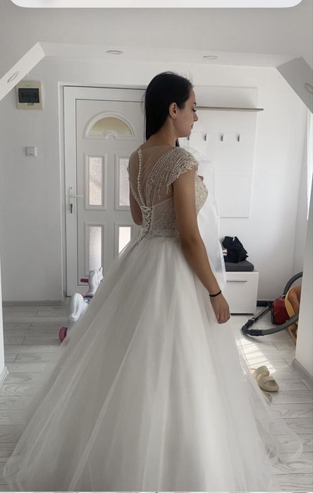 Rochie de mireasa NOUA/ NEPURTATA