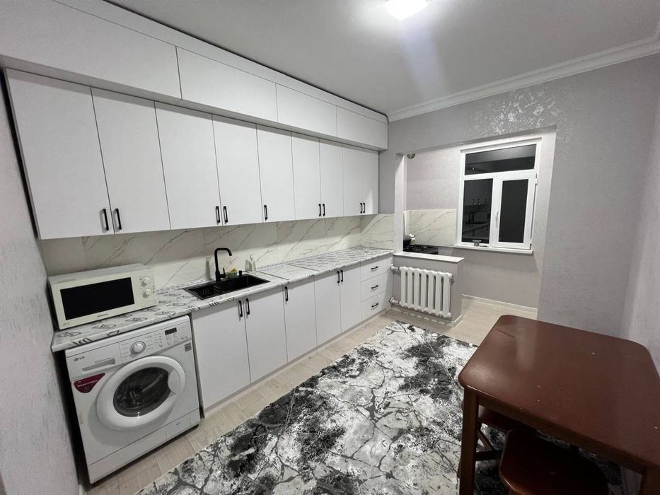 Сдается 2х комнатная квартира. Мирзо-Улугбекский район.Максим Горький.