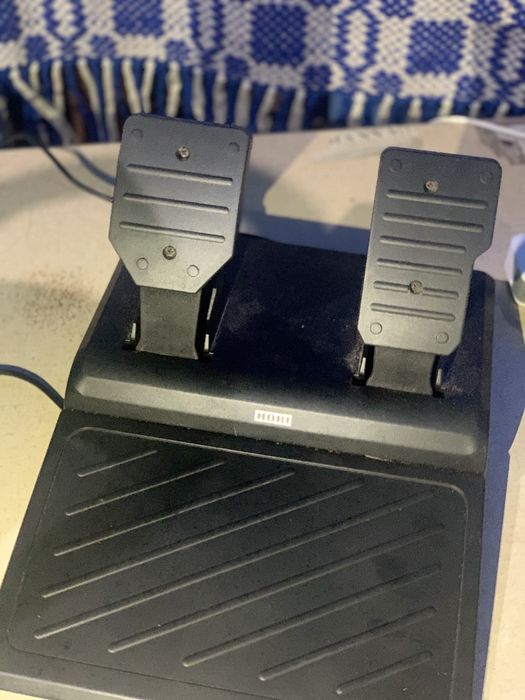 Vând volan cu pedale