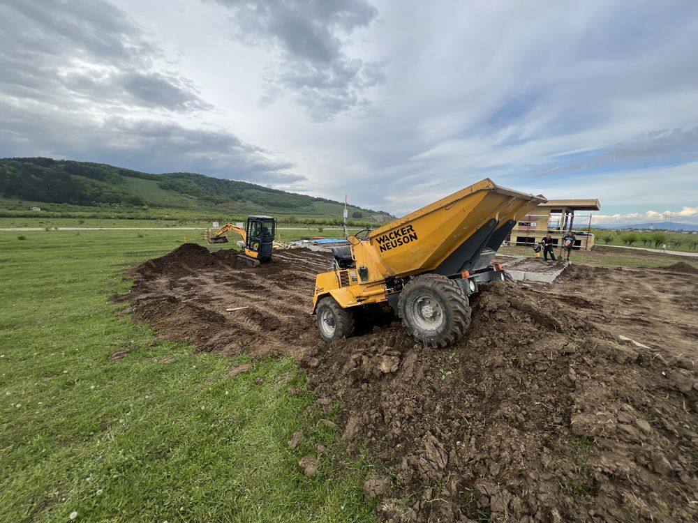 INCHIRIERE MINIEXCAVATOR SI DUMPER,sapaturi,santuri,fose,canalizare..