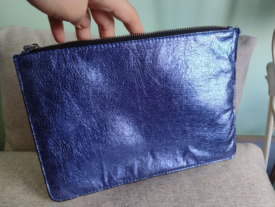 Poșetă plic sau clutch New look albastru metalizat