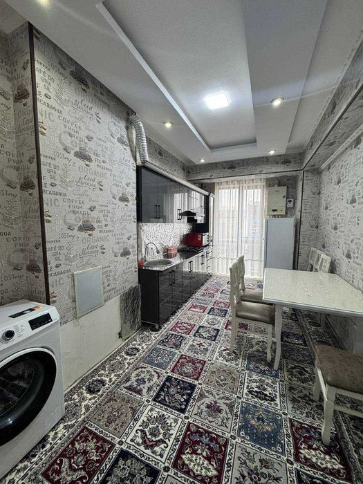 Сдается 3х комнатная квартира на 6 этаже в районе крытый рынок