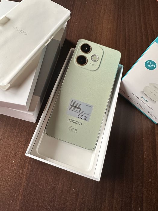 Телефон Oppo A5 Pro 5G