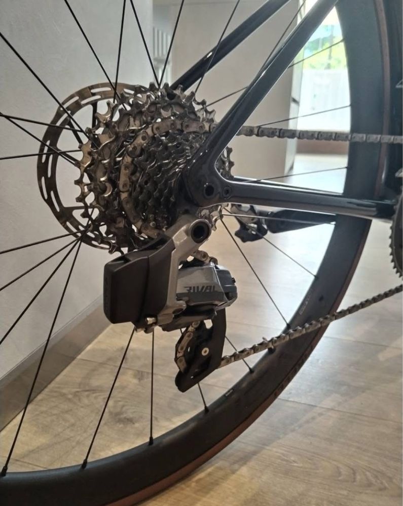 Карбонов велосипед SPECIALIZED TARMAC SL8 Expert.Sram AXS.2024г.