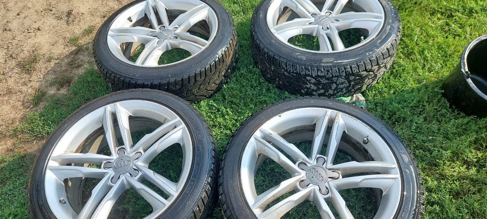 Vând jante de audi