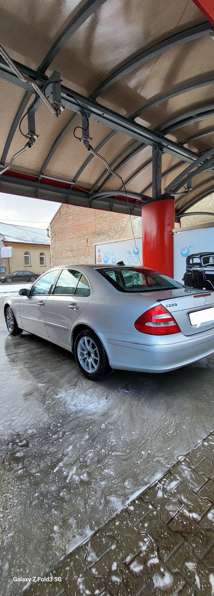 Vând mercedes e220