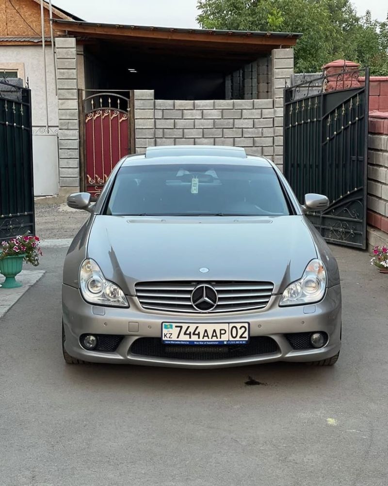 Бампер на мерседес w219 CLS
