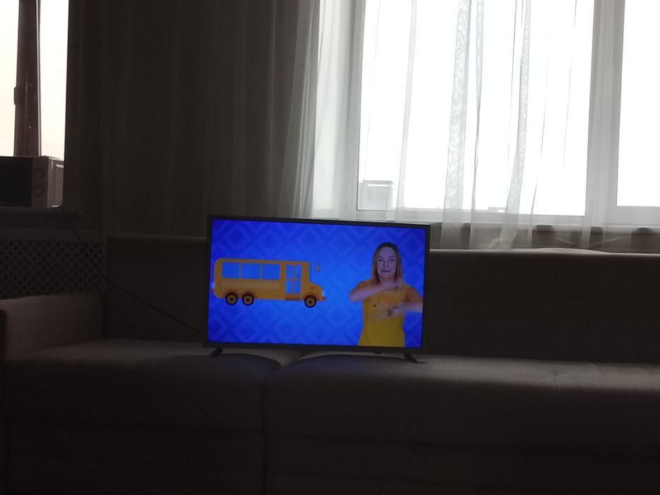 Продам телевизор Klvl