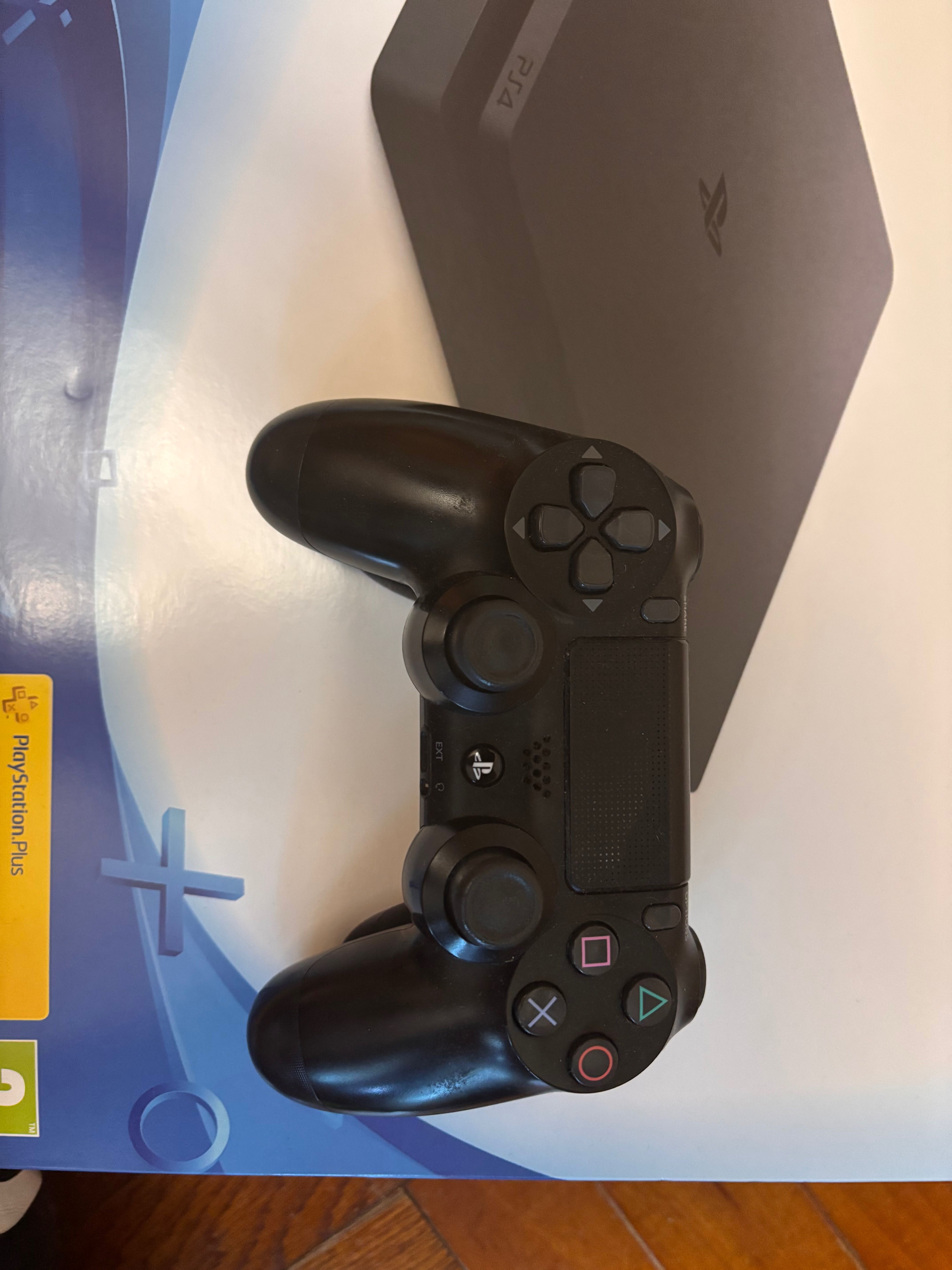 Sony PlayStation 4