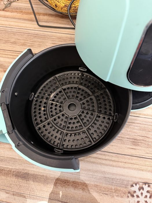 Airfryer/ Friteuza cu aer cald