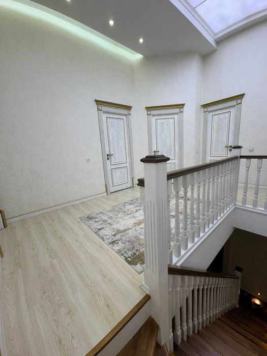 Просторная 4-комнатная квартира с ремонтом