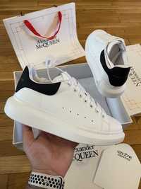 adidasi Alexander Mcqueen **nr 36-45  **livrare 8-10 zile