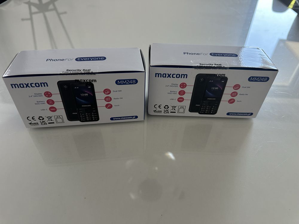 Telefon Mobil Maxcom MM248 cu butoane