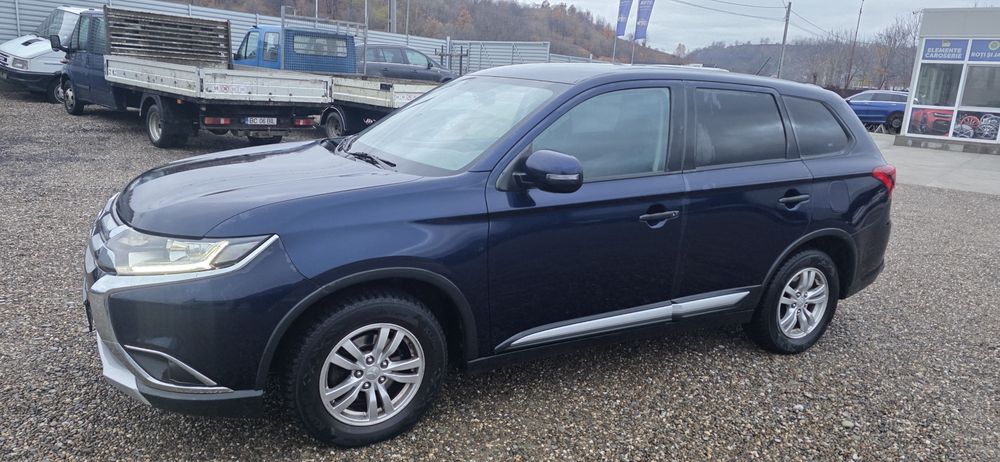 Mitsubishi Outlander 4x4 an 2016.