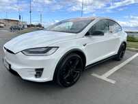 Tesla Model X 90