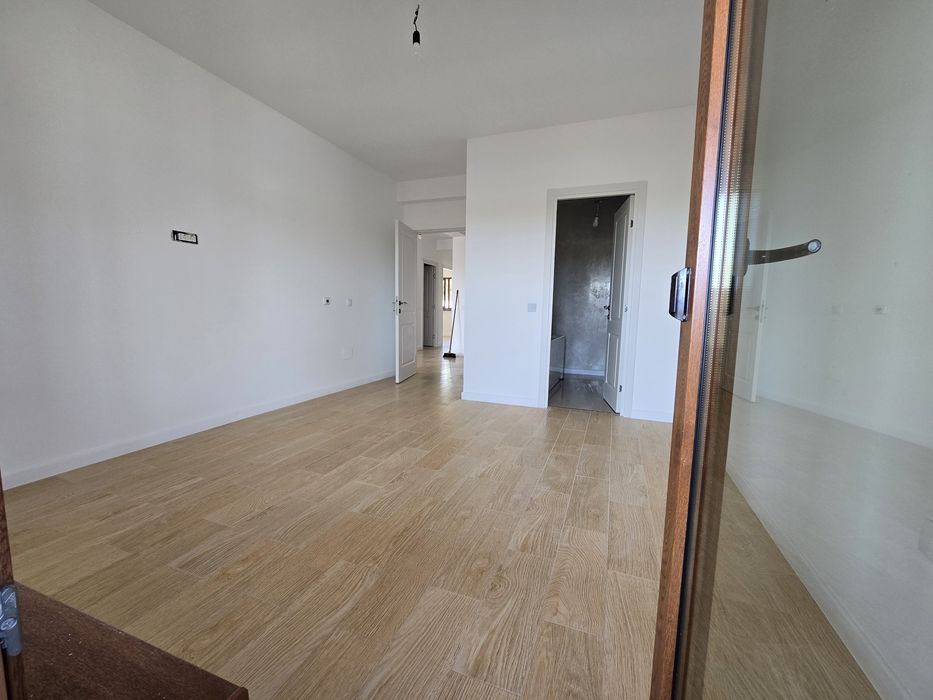 Casa/vila 4 camere comuna berceni