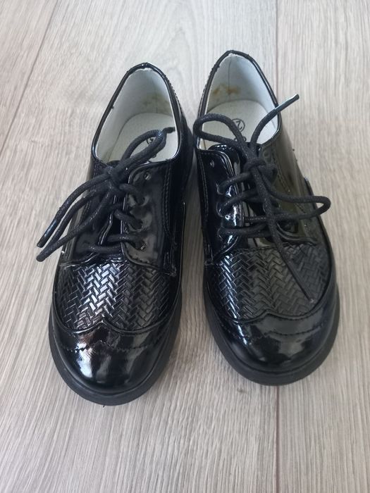 Pantofi unisex nr 25