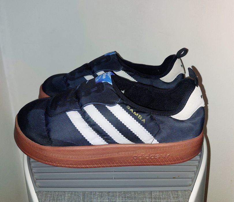 Adidasi originali Adidas Puffylette Samba Mas 43. Pt interior/exterior