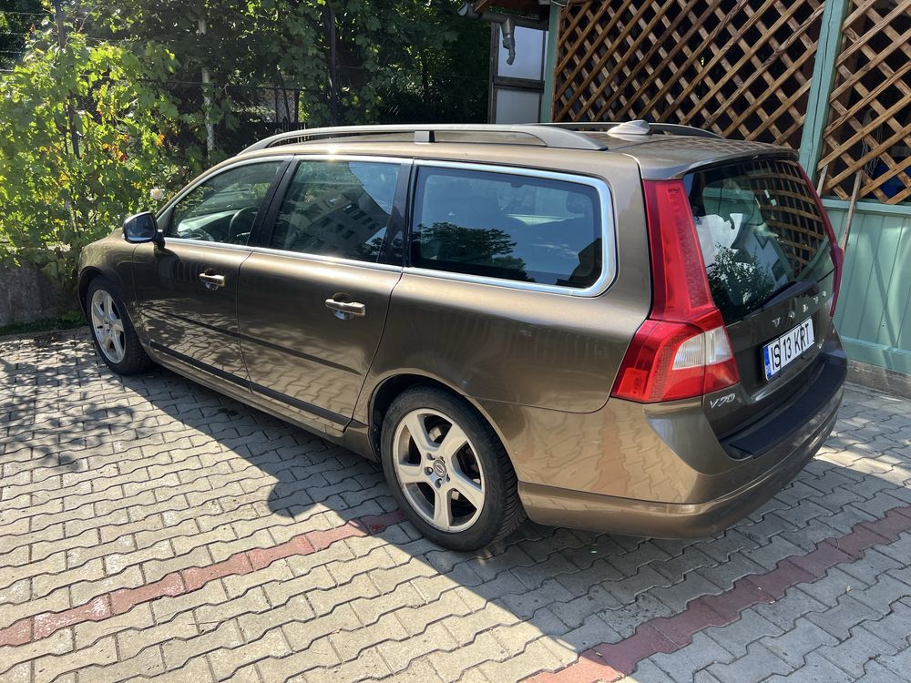 Vand Volvo V70 D2 1.6 diesel 115 cp, an fabricatie 2013