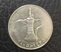 Монета 1 дирхам 2005 года.