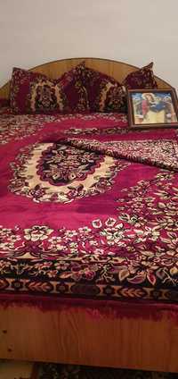 Vintage Carpeta bunici, tip persan + 2 puisori de Perna