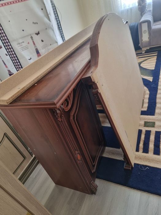 Продаётся трюмо и детский складной шкаф