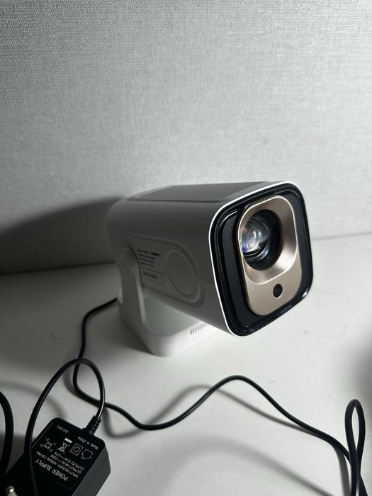 портативный мини проектор