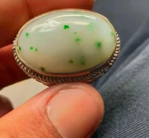 Нефрит. Жадеит .Jade. 玉. Империал. 32 кг.