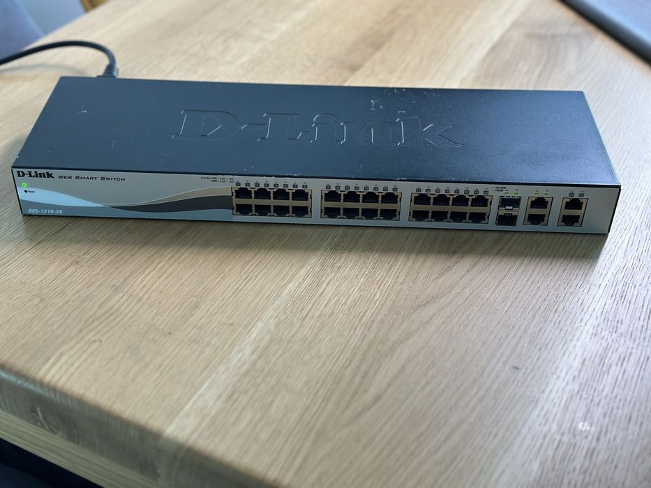 D-link web smart switch DES-1210-28