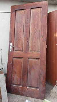 Дървени врати евтино