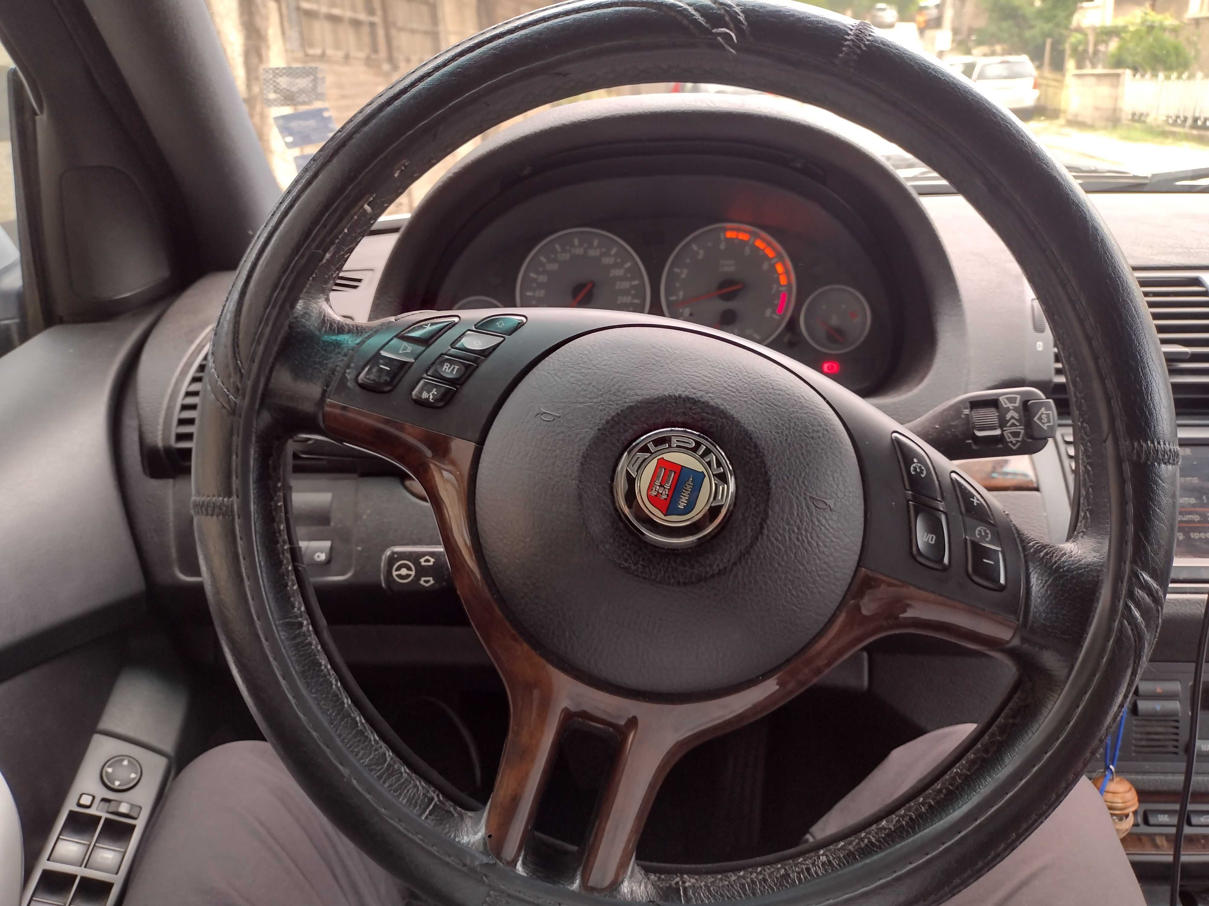 BMW X5 E53 4.6is Alpina