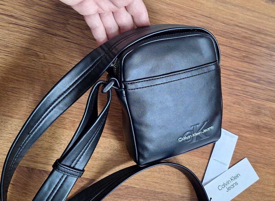 Нова оригинална чанта
Calvin Klein Jeans