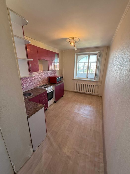 3комн. квартира, 71.7м², 9/10 этаж р-н 8 микрорайон,