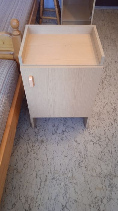 Легла с матраци,гардероби и нощни шкафчета