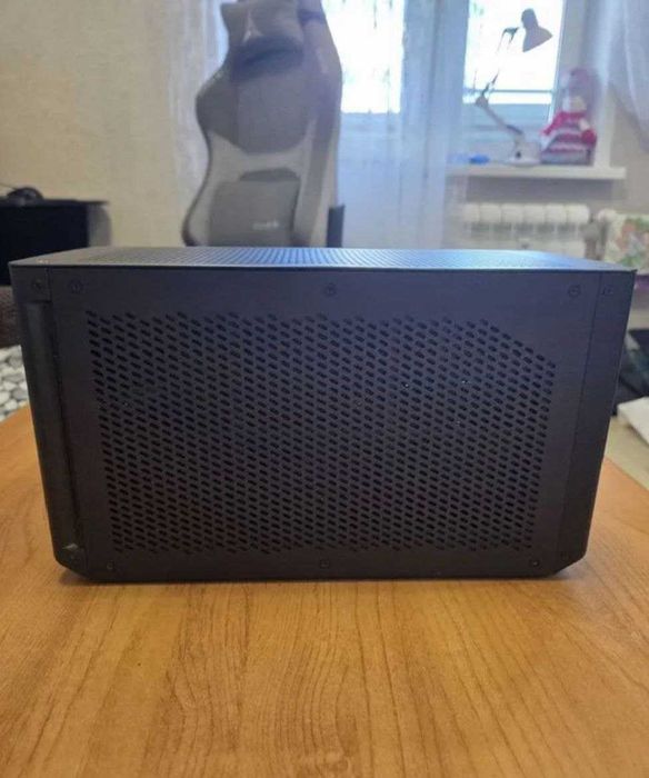 eGPU Gigabyte Aorus gaming box rtx 3080 10gb отличное состояние