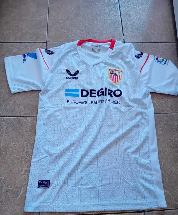 Чисто нов оригинален екип на Севиля