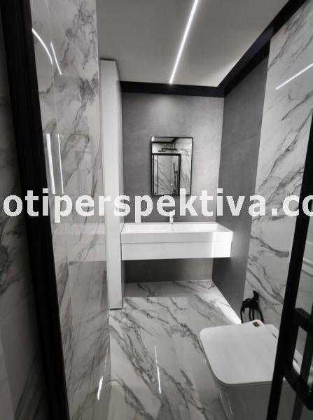 Продава се Двустаен апартамент в Пловдив, Христо Смирненски - 85 кв.м за 1871 €/кв.м - Снимка #12