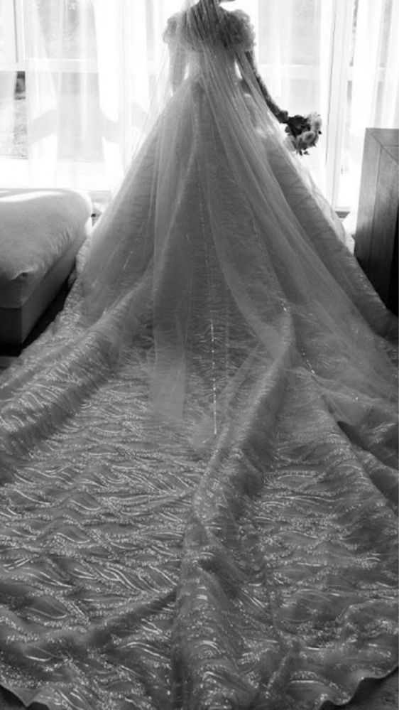 Продается платье для невеста ручной работы ( Италия)