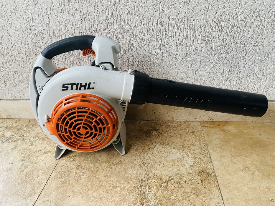 Stihl suflanta frunze BG 86C