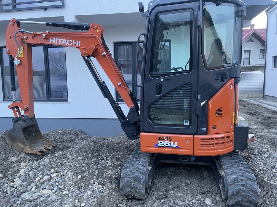 Inchiriez excavator