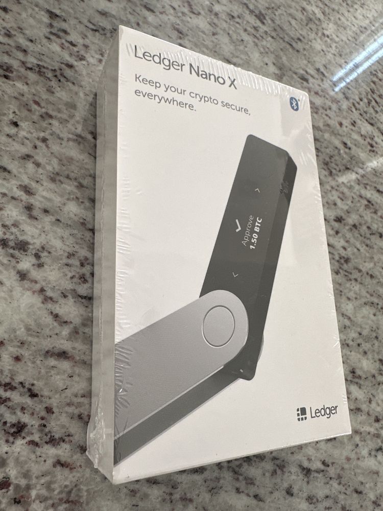 Крипто портфейл Ledger Nano X- НЕРАЗОПАКОВАН