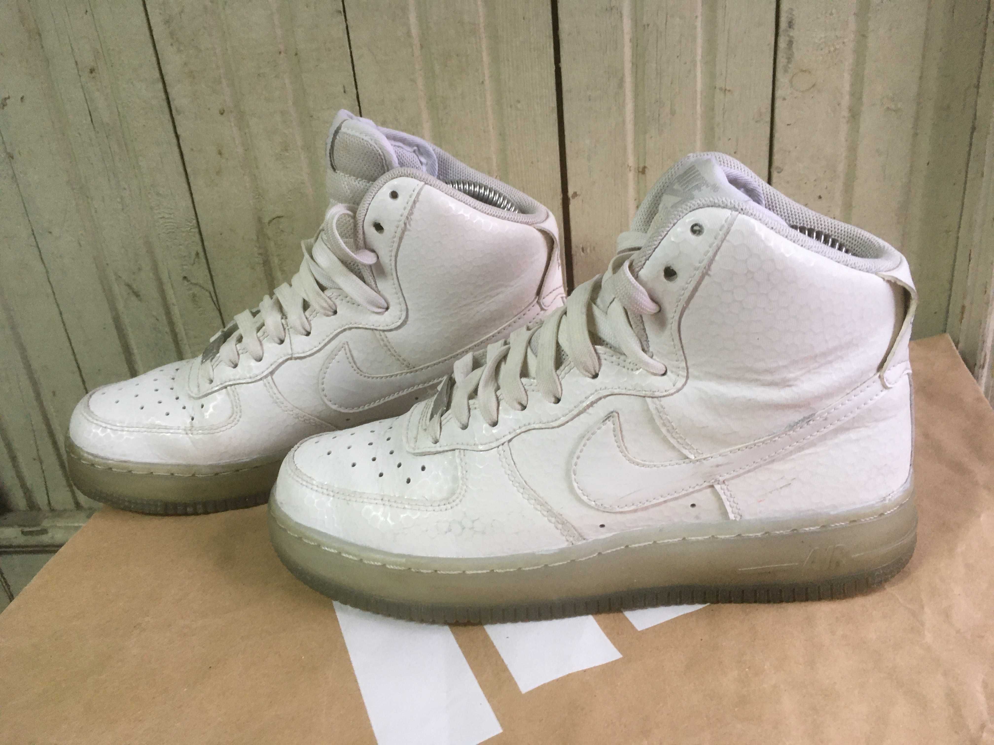 ''Nike Air Force 1 High Premium''оригинални маратонки 37.5 номер