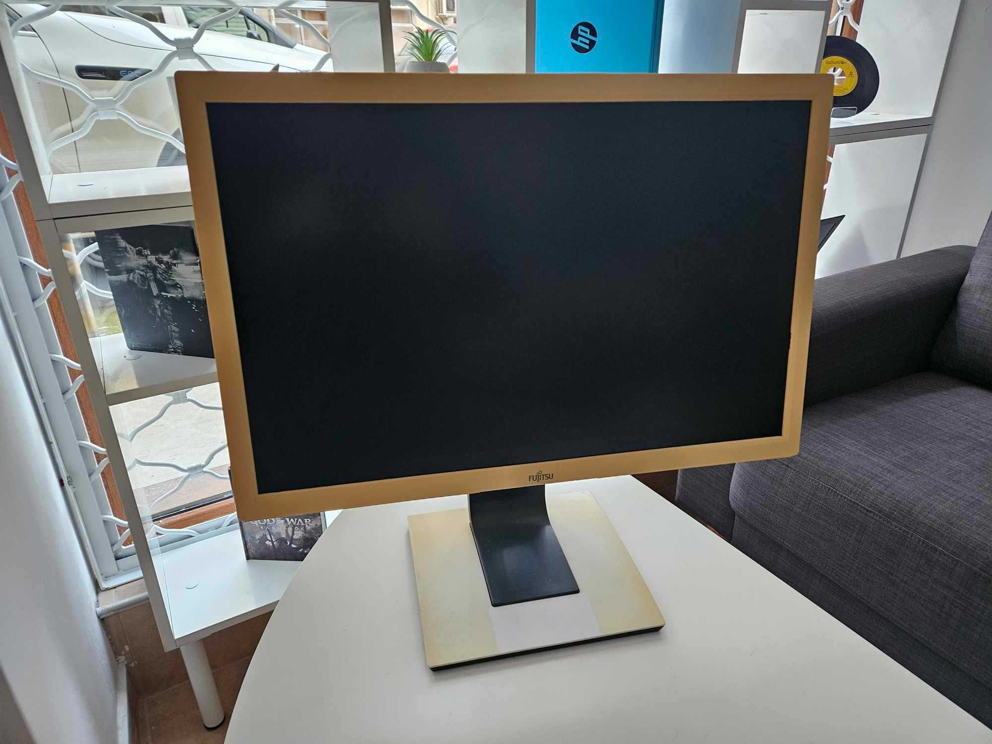 Монитор Fujitsu B22W-5 ECO 22" инча + кабели